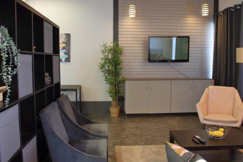 Suite #B, Industrial Styling, Ac Halifax Esterno foto
