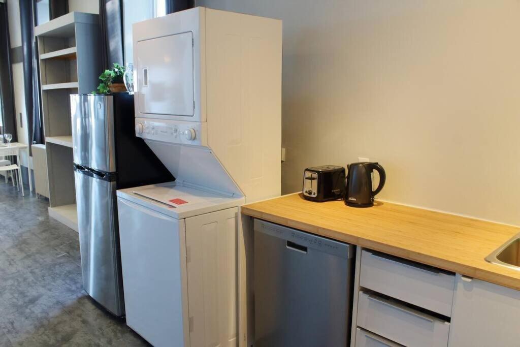 Suite #B, Industrial Styling, Ac Halifax Esterno foto